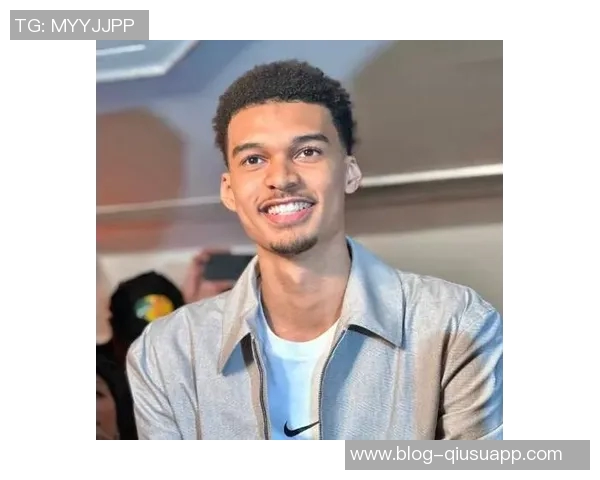 文班亚马外线表现不佳16投6中贡献16分16板三分球命中率低迷罚球失准影响球队表现